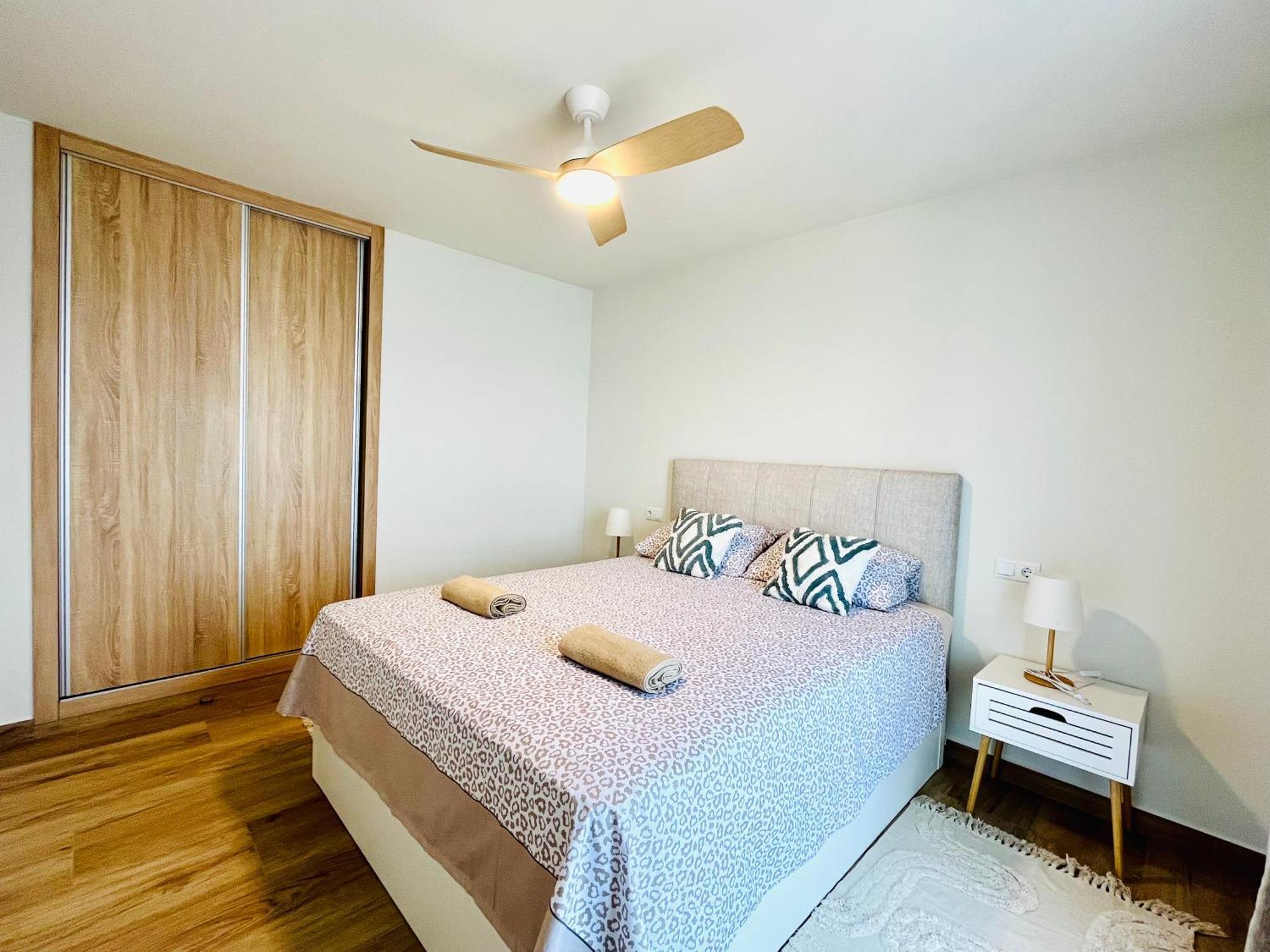 Seaside Haven Apartment Торевьиа Экстерьер фото